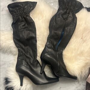 BCBGMaxAzria Black Heeled Boots Sz 36 NWT